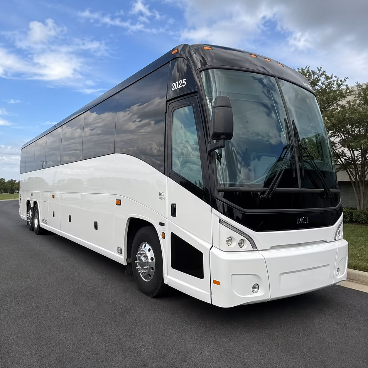 chastain park amphitheatre fox theatre bus rentals from smyrna