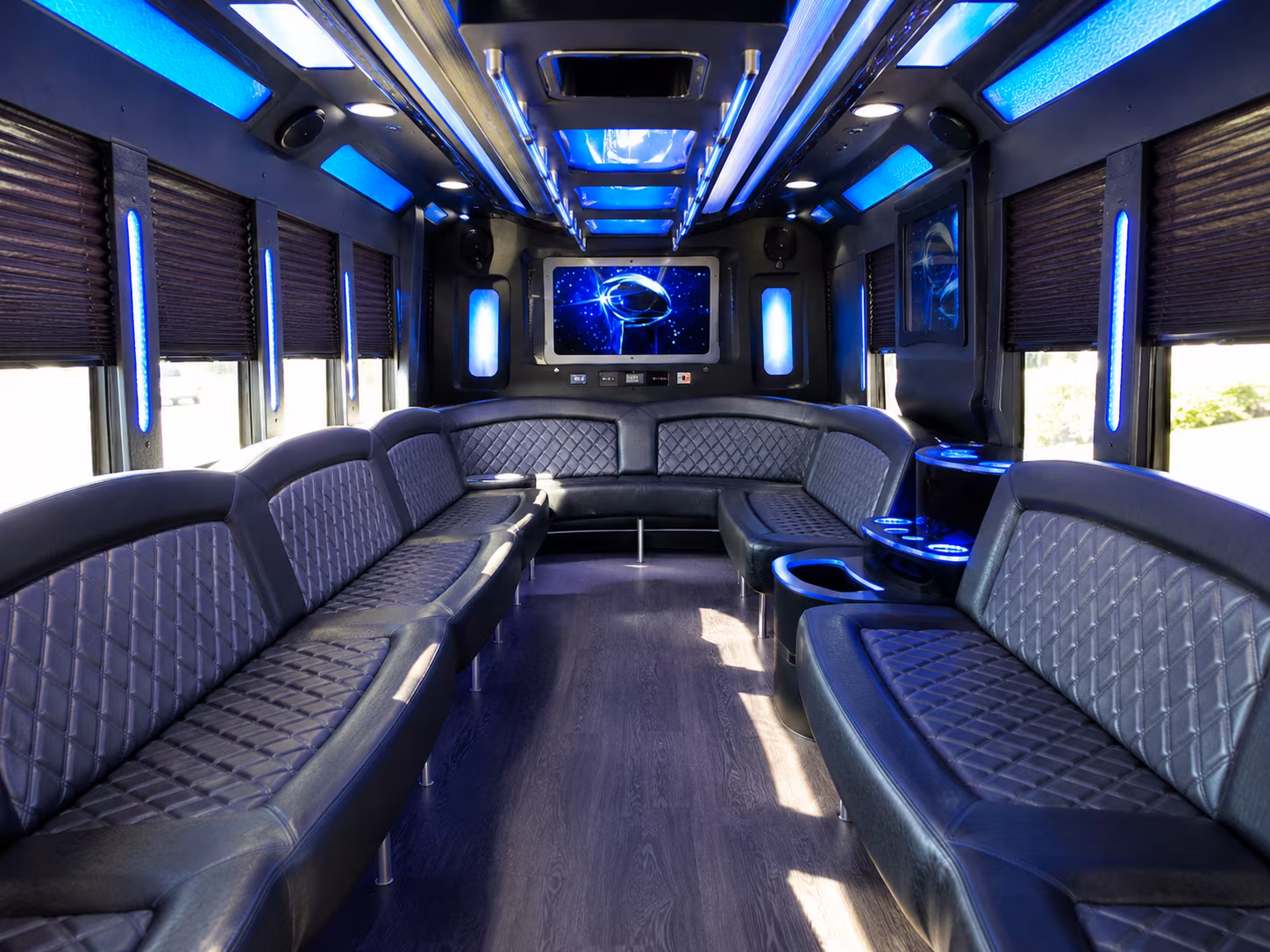 smyrna 28 passenger party bus inside