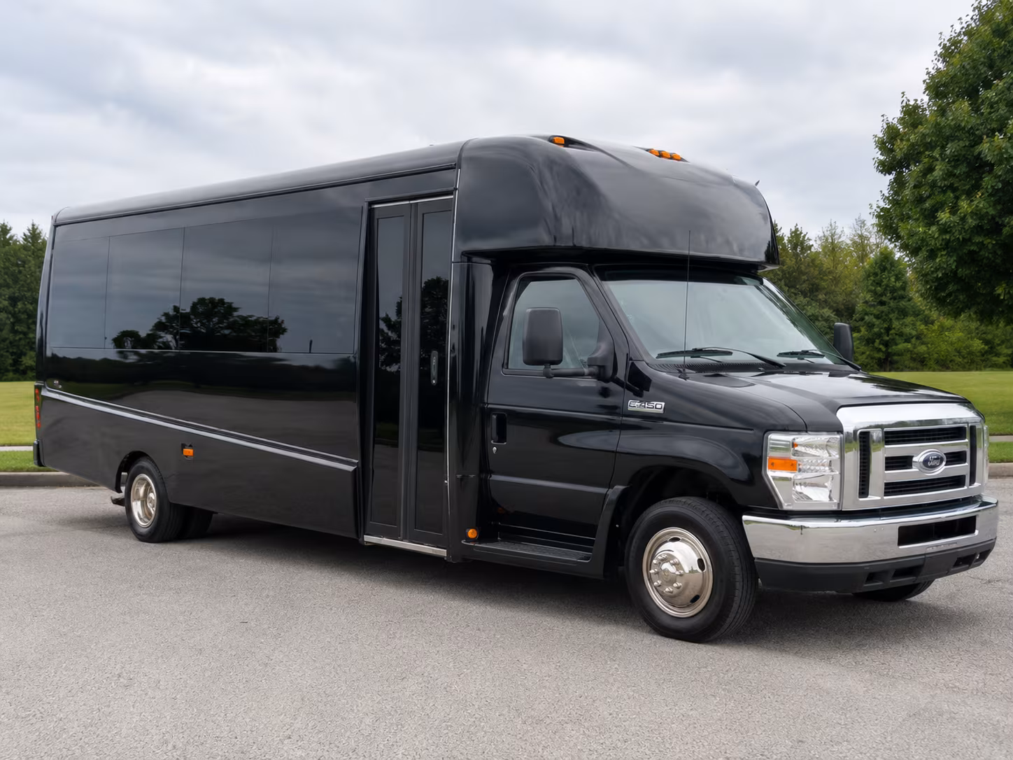 smyrna airport transportation onboard seating